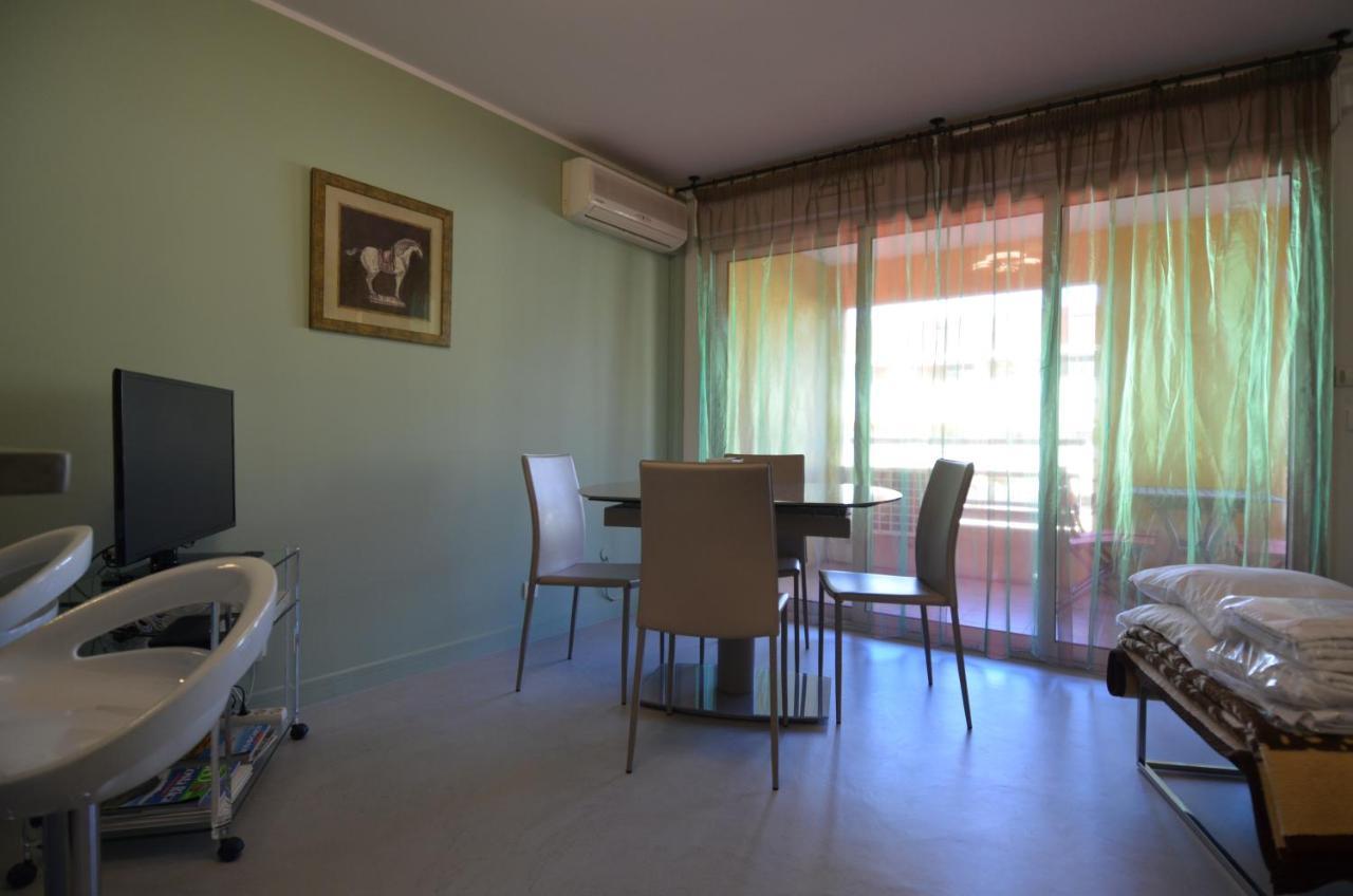 Appartement 3 Personnes Avec Coin Nuit Avec Terrasse Et Parking Quartier Du Port De Nice Niza Exterior foto